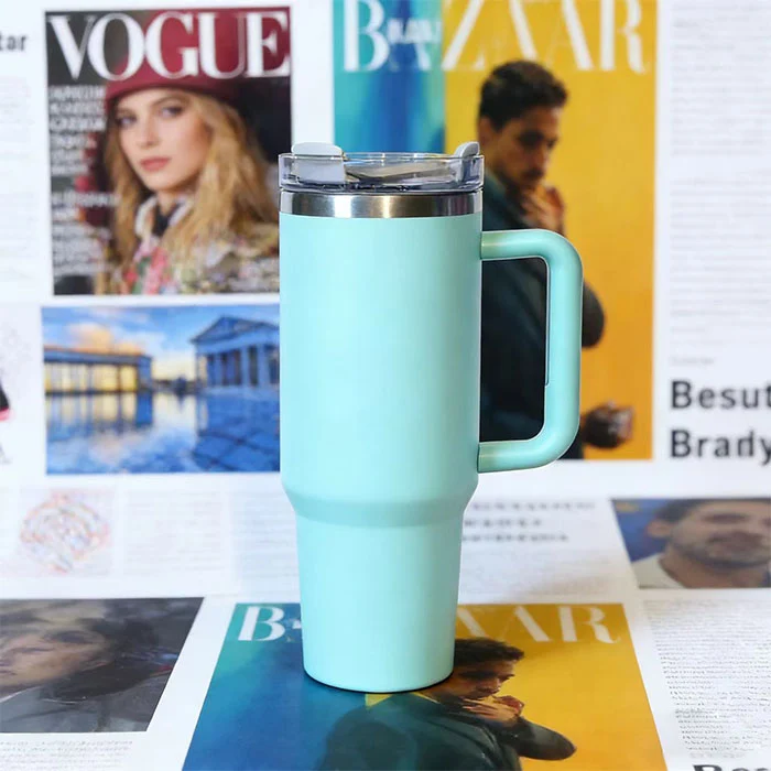 Copo de 40 onças com alça