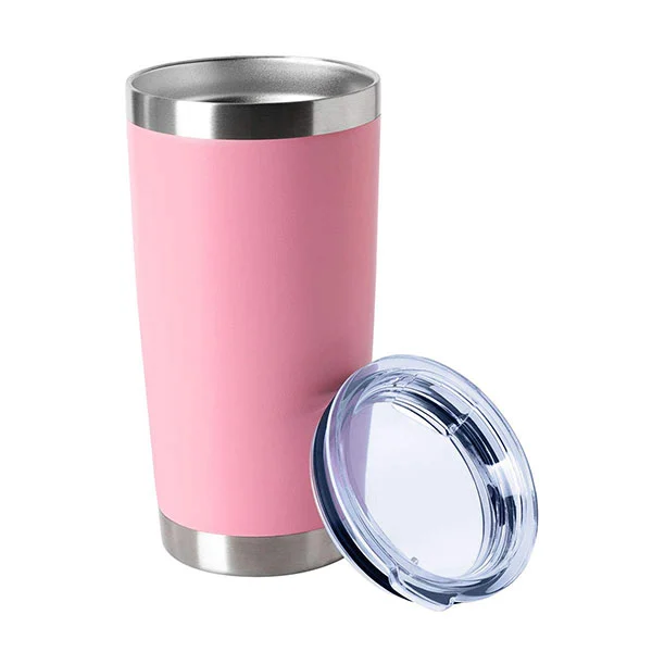 Caneca de café isolada